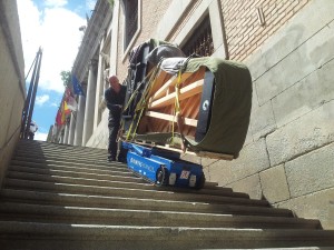 Transporte de Pianos salvando escaleras