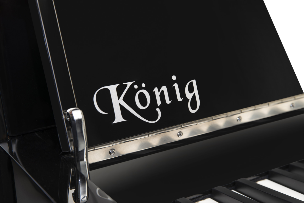piano-vertical-konig-l109-nuevo-negro-detalle-04