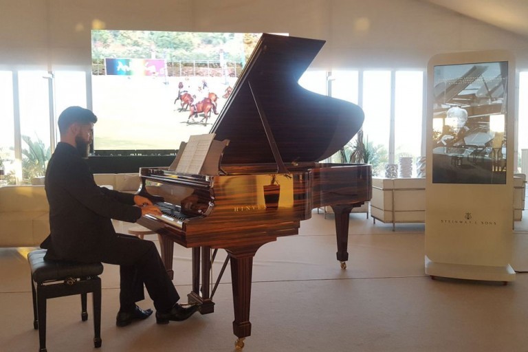 Hinves Pianos presente en la Copa de Oro de Polo con sus Pianos Steinway & Sons