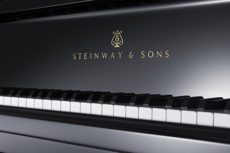 ¿Cómo encontrar y comprar un piano Steinway&Sons de Ocasión?