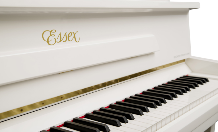 piano-vertical-essex-eup123-nuevo-blanco-teclado