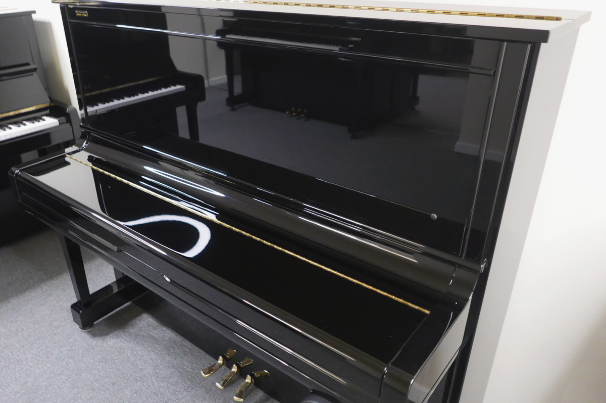 Yamaha U300SX Silent Y #5338514 vista general piano cerrado