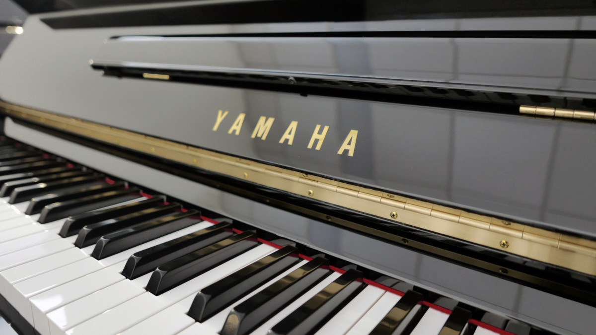 piano vertical Yamaha U3 #4262998 teclado teclaso marca