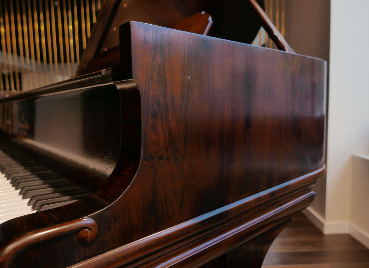 piano de cola Steinway & Sons O180 #109477 detalle vetas de madera
