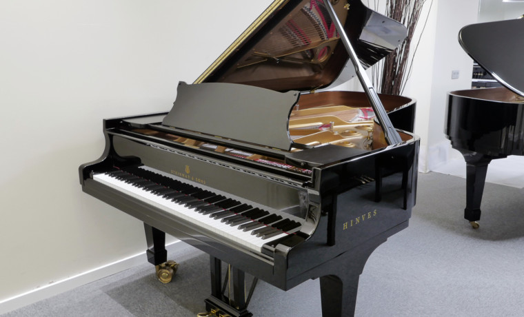 piano de cola Steinway & Sons C227 #582442 vista general tapa abierta
