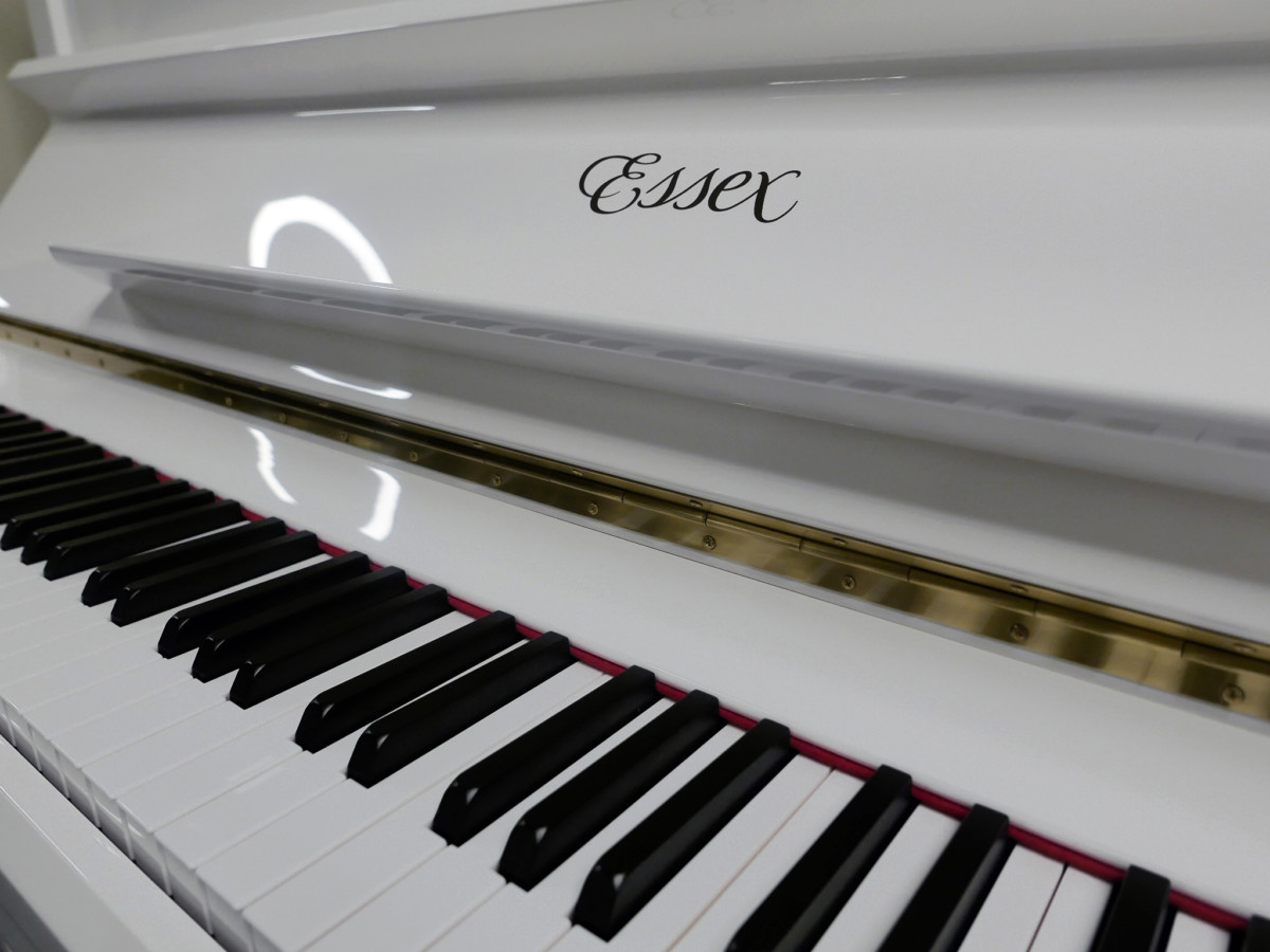 piano vertical Essex EUP123 silent blanco #175887 outlet teclado teclas marca