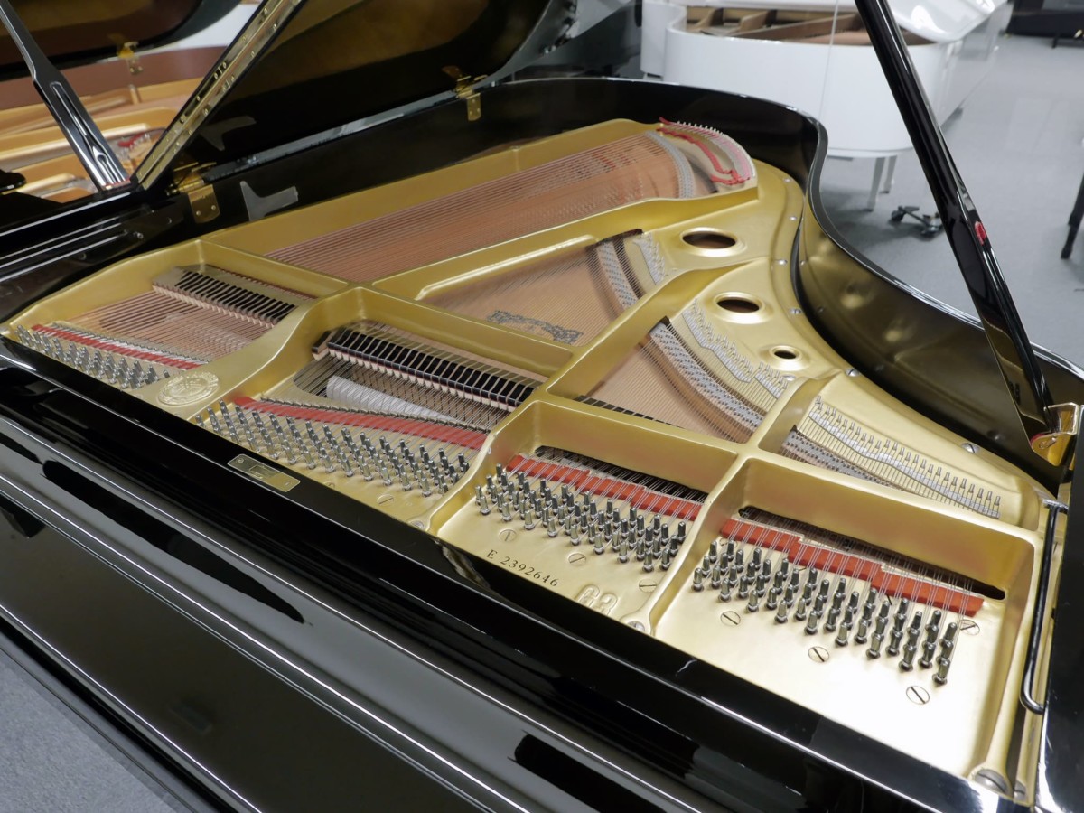 piano de cola Yamaha G3 #2392646 cenital general interior
