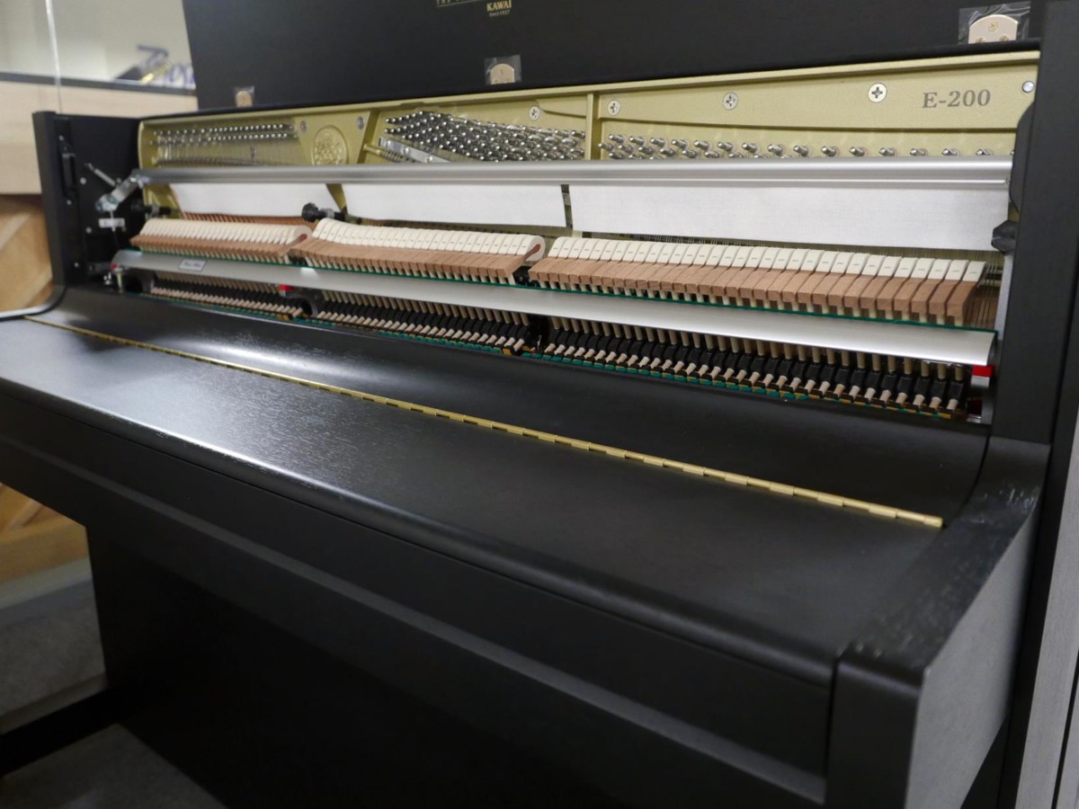 piano vertical Kawai E200 #outlet1 plano general mecanica