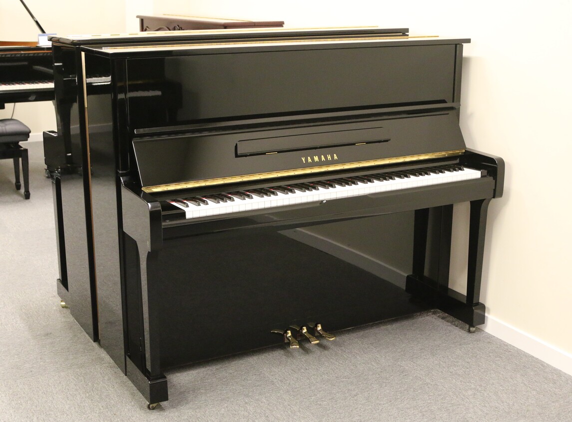 piano-vertical-yamaha-u1-5388552-tapa-teclado abierta