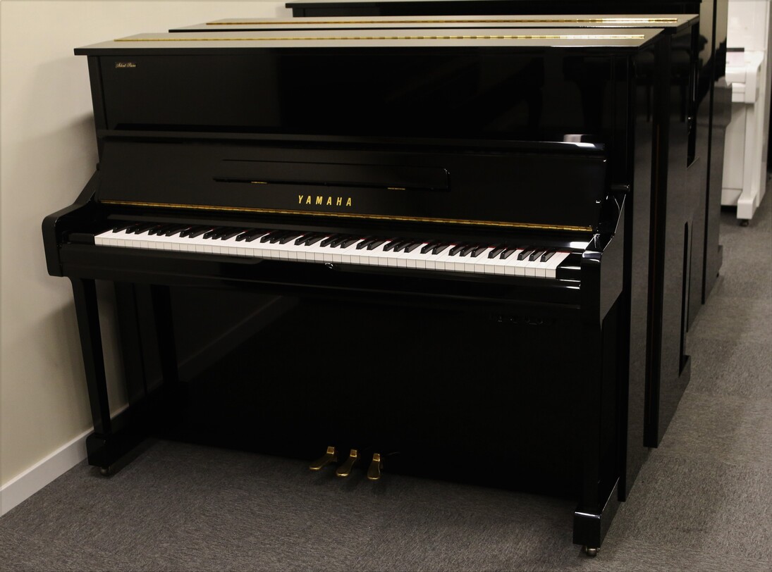 Tradicion no usado Universal Piano Vertical Yamaha Yu11 Silent| Tienda Hinves Pianos