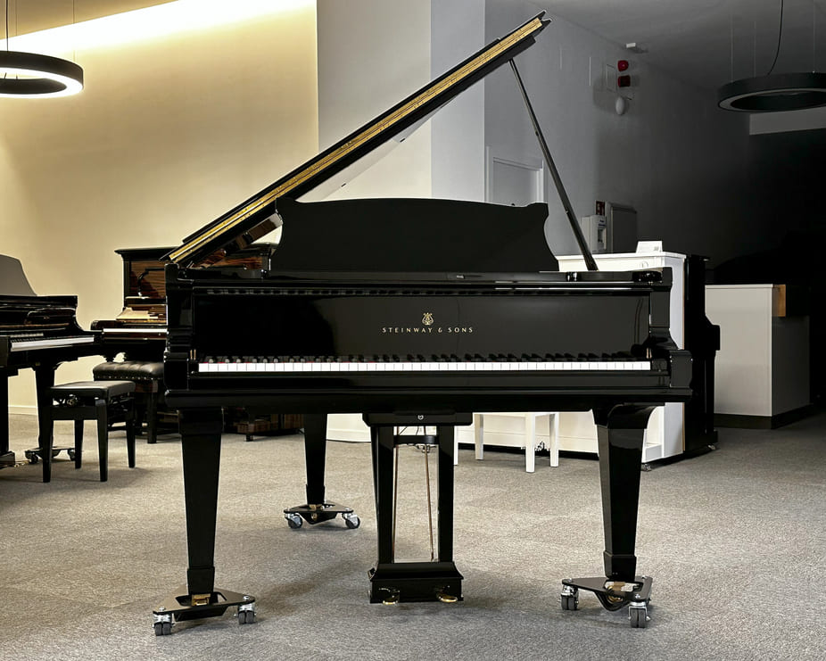 Steinway & Sons A185 88591 plano frontal tapa abierta