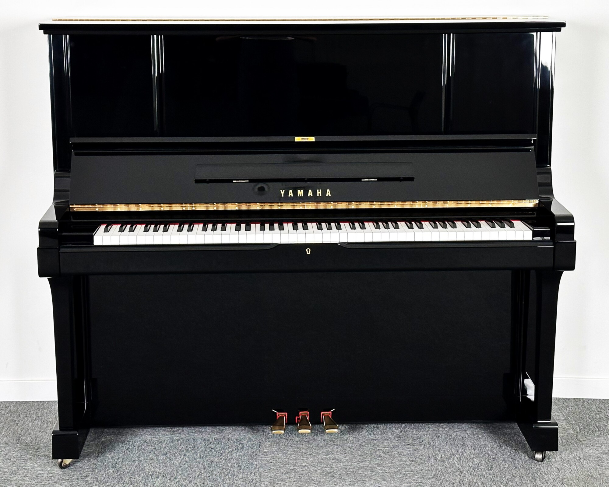 Yamaha UX3 4005258 frontal abierto segunda mano