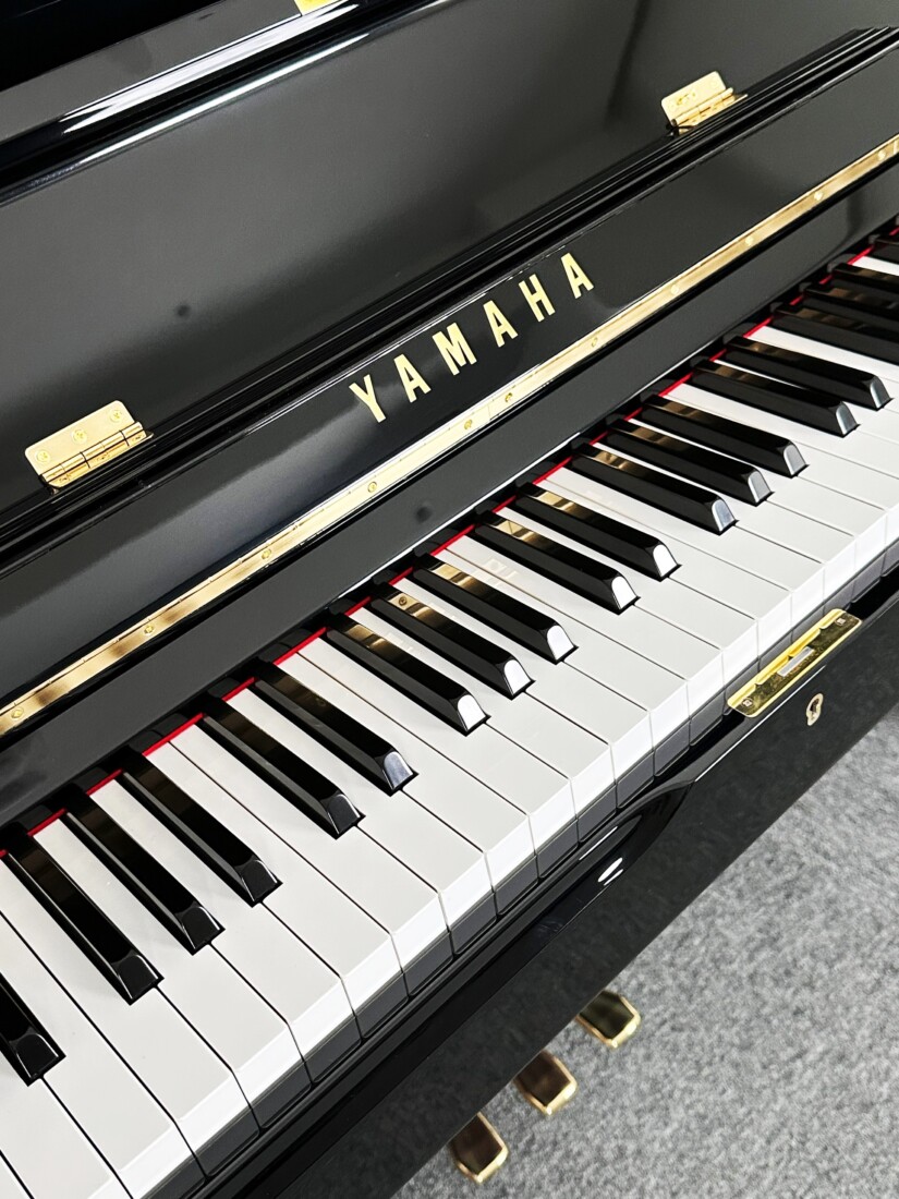 Yamaha UX3 4005258 diagonal teclado marca segunda mano