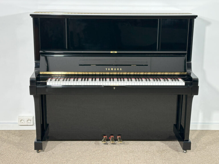 Yamaha UX3 #3822939 frontal