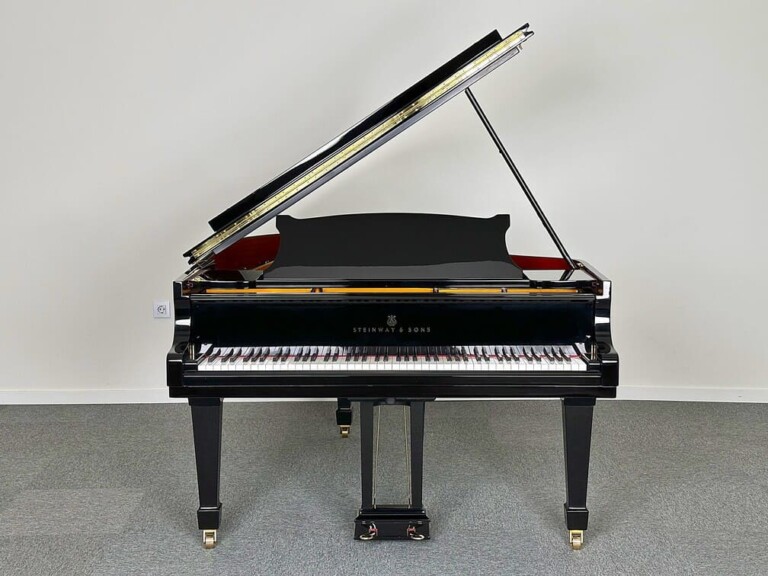 Steinway & Sons O-180 467482 frontal abierto