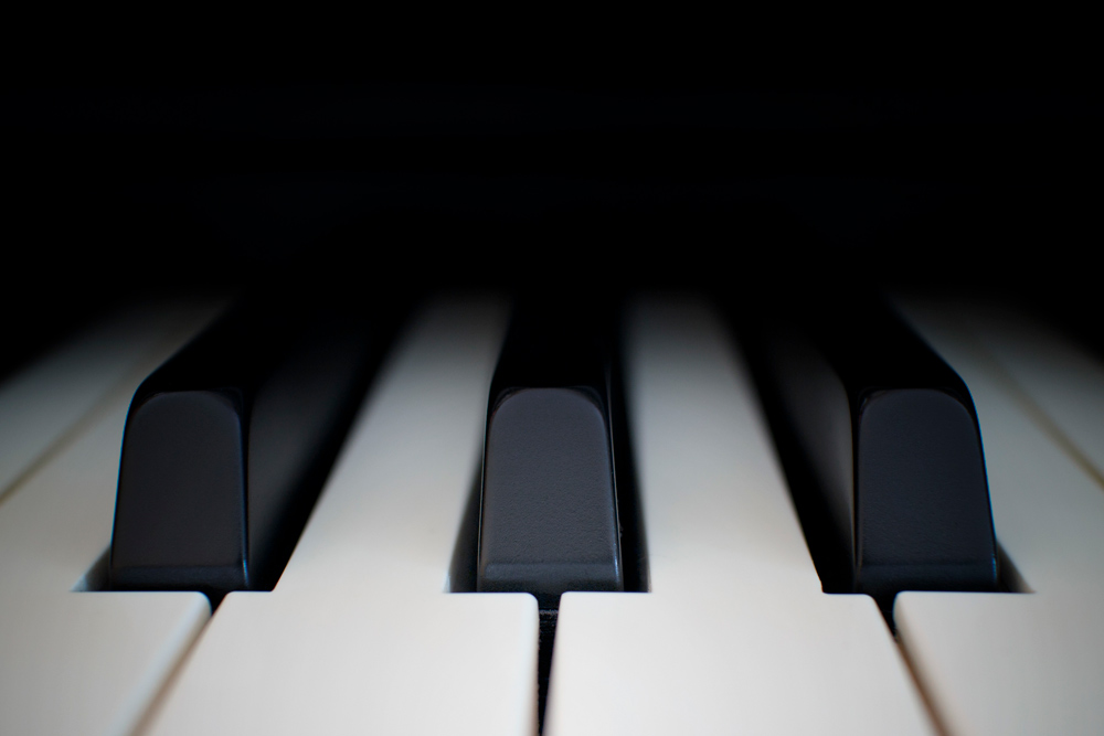 Schumann contra su propia mano: cómo arruinó su carrera como pianista por un invento mecánico