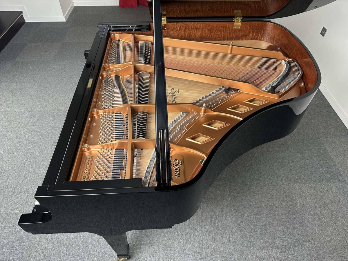 BOSTON GP-163 PEII 207056 interior 4